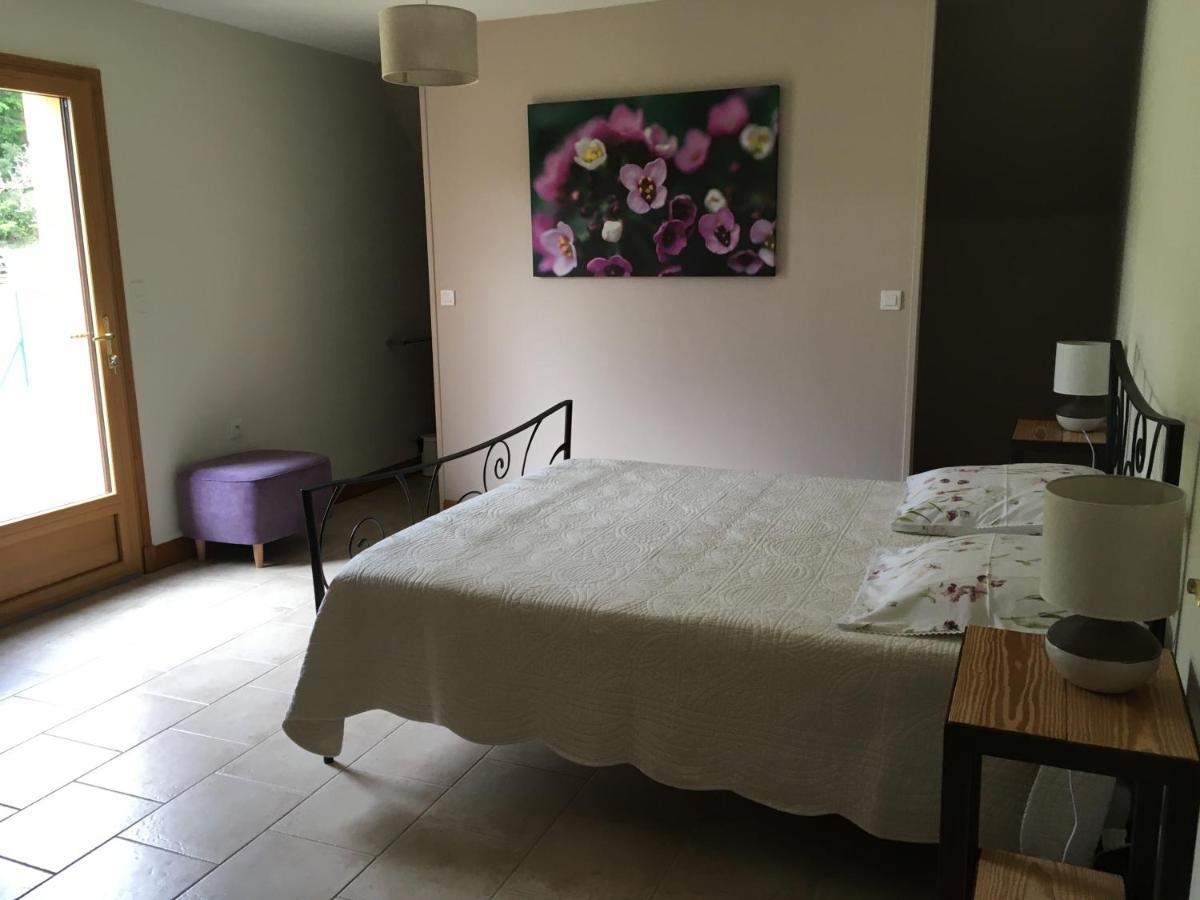 ヴィトラック Chez Bernadette Et Victor Bed & Breakfast エクステリア 写真