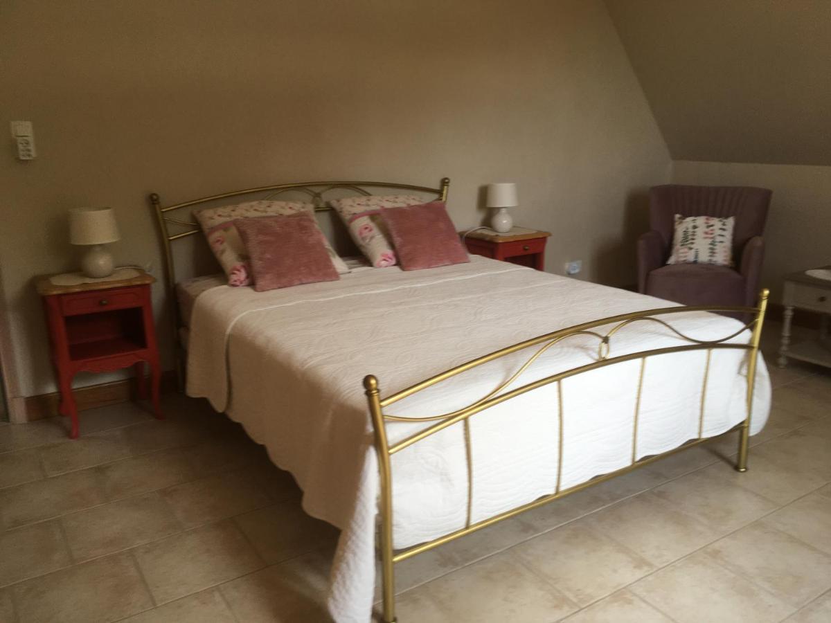ヴィトラック Chez Bernadette Et Victor Bed & Breakfast エクステリア 写真