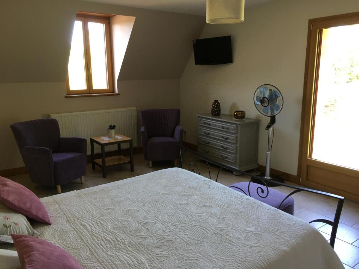 ヴィトラック Chez Bernadette Et Victor Bed & Breakfast エクステリア 写真