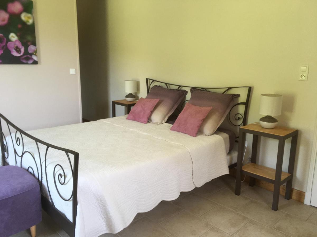 ヴィトラック Chez Bernadette Et Victor Bed & Breakfast エクステリア 写真
