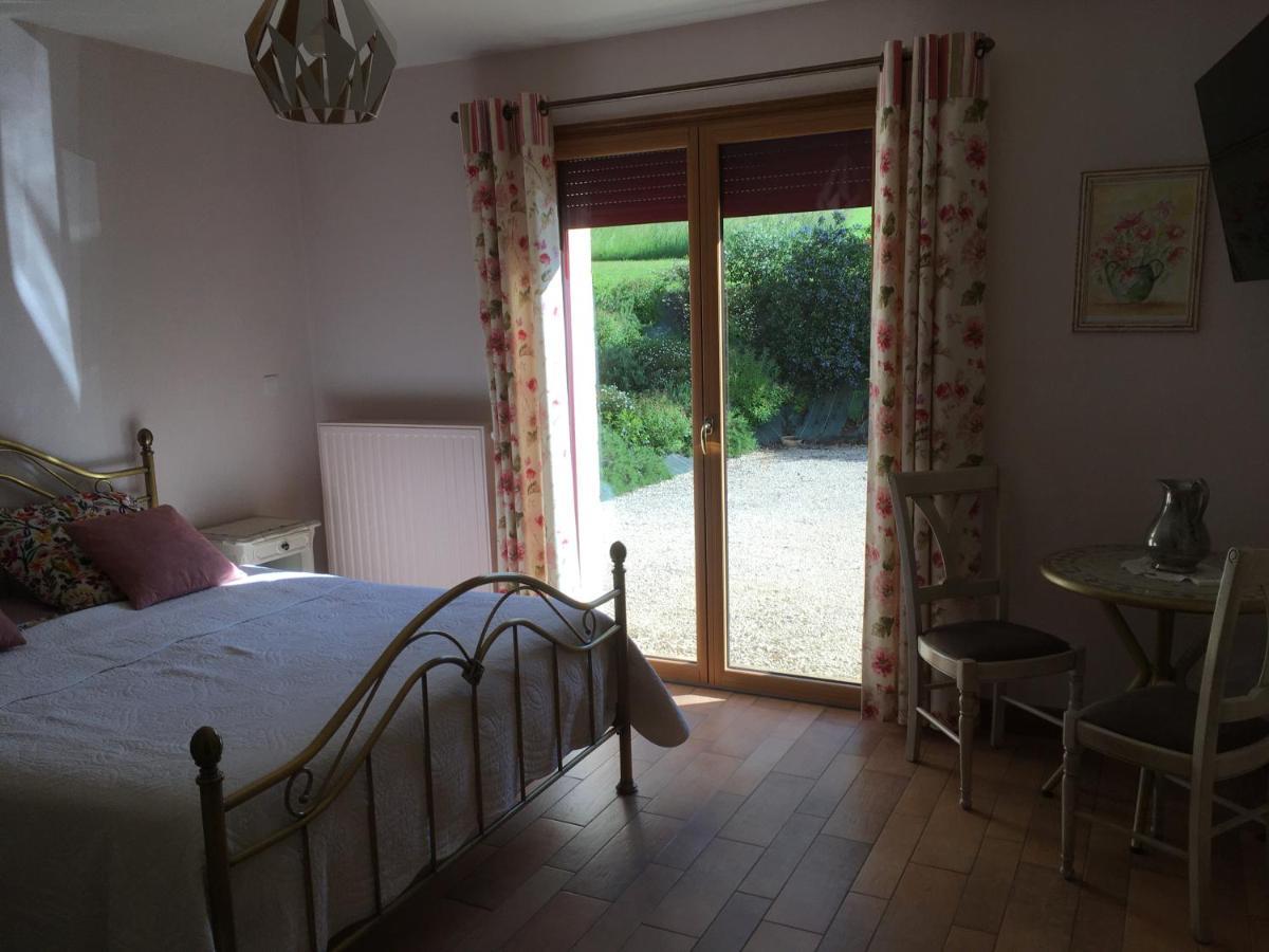 ヴィトラック Chez Bernadette Et Victor Bed & Breakfast エクステリア 写真