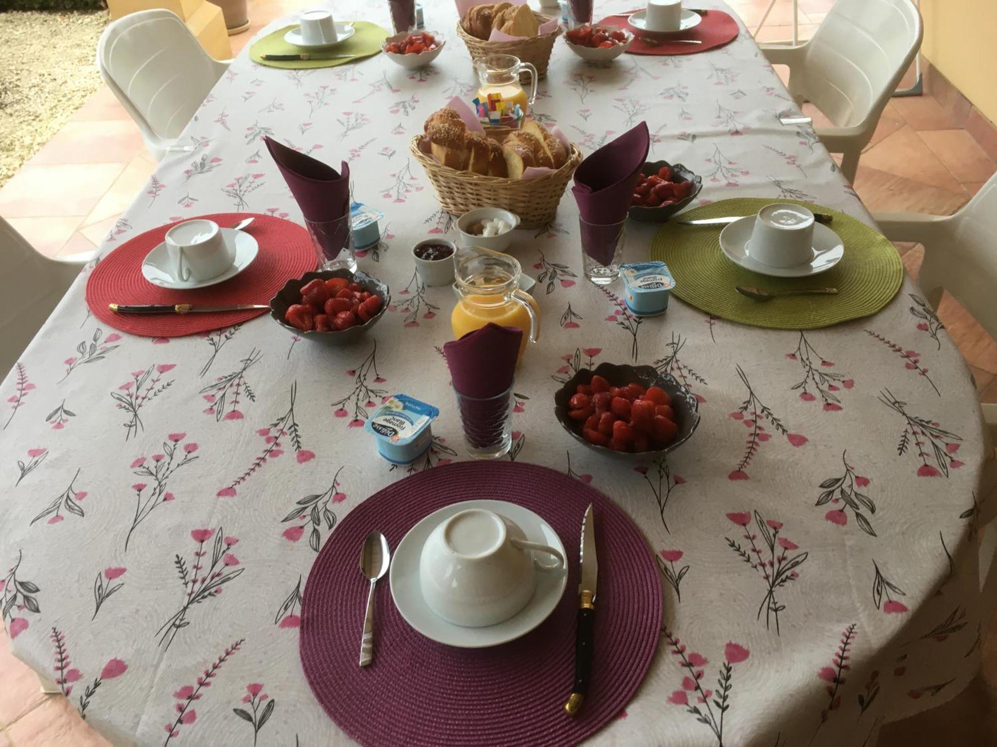 ヴィトラック Chez Bernadette Et Victor Bed & Breakfast エクステリア 写真